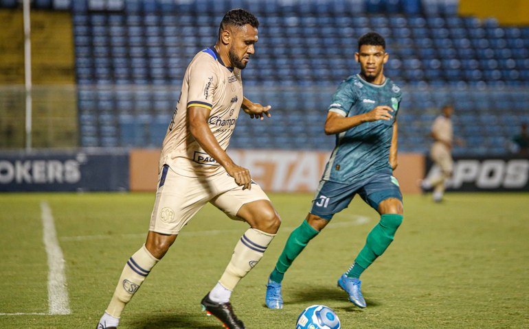 Em Fortaleza, CSA consegue primeira vitória na Série C do Brasileirão