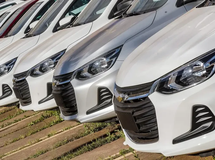 Anfavea: produção veicular com kits importados ameaça 69 mil empregos