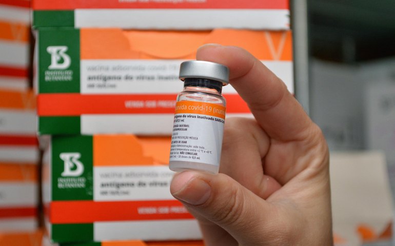 Equipe do Programa Nacional de Imunização de Alagoas tira dúvidas dos municípios sobre vacinação de crianças com a CoronaVac