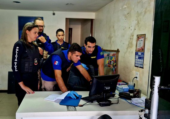 Polícia Científica começa a periciar material apreendido em operação contra exploração sexual