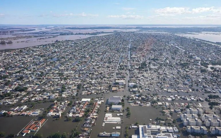 Oito em cada 10 brasileiros já ajudaram vítimas de desastres naturais, aponta pesquisa