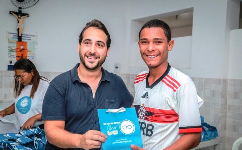 Parceria beneficia população de Penedo com consulta e óculos gratuitos