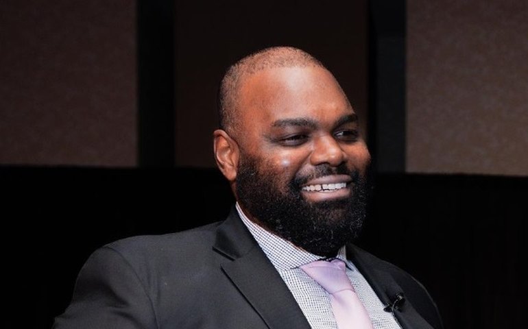 Após polêmica com jogador, produtores de 'Um Sonho Possível' dizem que história 'é verdadeira'