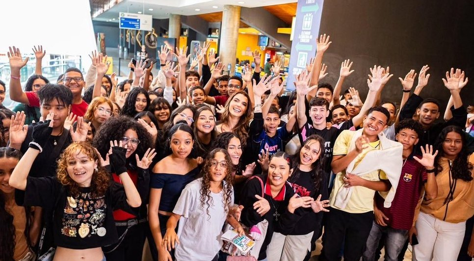 Marina JHC participa de sessão de cinema com estudantes do Maceió Abraça o Mundo - Foto: Assessoria