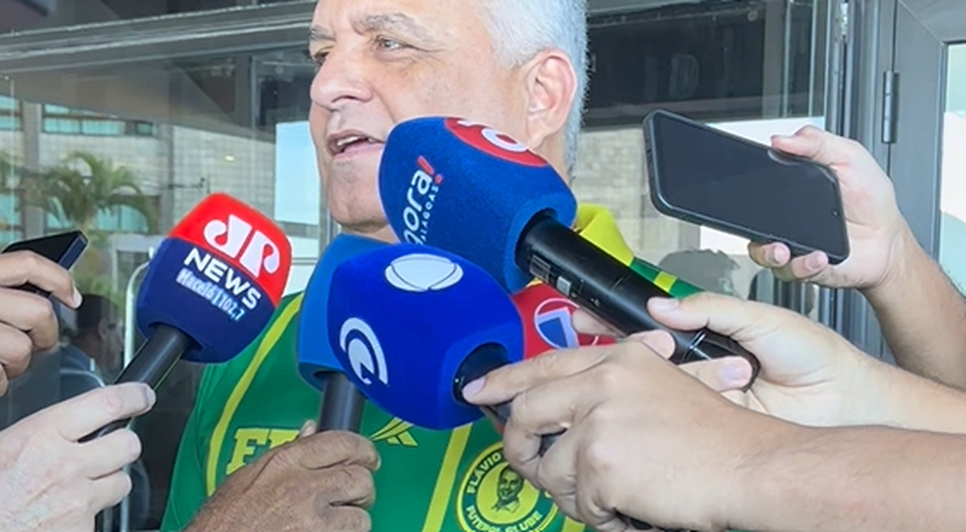 Alfredo Gaspar concedeu entrevista coletiva antes de evento com lideranças políticas do interior alagoano