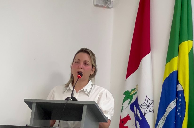 Thais Canuto apresenta mais um projeto de lei para a causa animal em Pilar