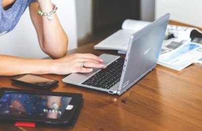 Veja como utilizar a energia de forma segura no home office com as orientações da Equatorial
