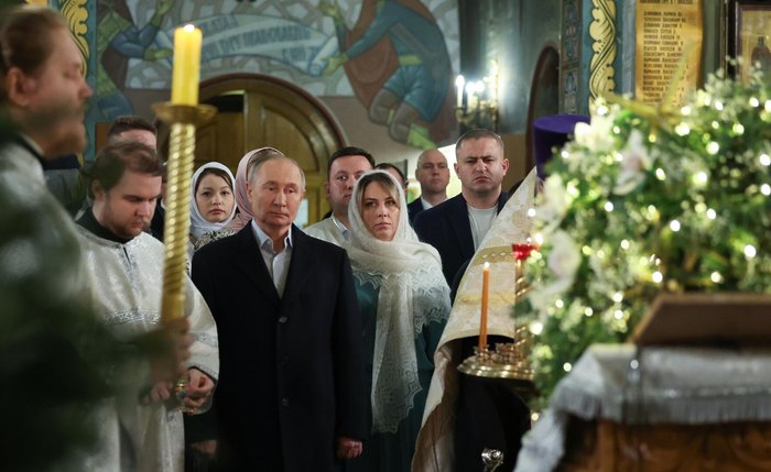 Putin envia felicitações de Natal aos cristãos ortodoxos na Rússia (VÍDEO) Putin envia felicitações de Natal aos cristãos ortodoxos na Rússia (VÍDEO)