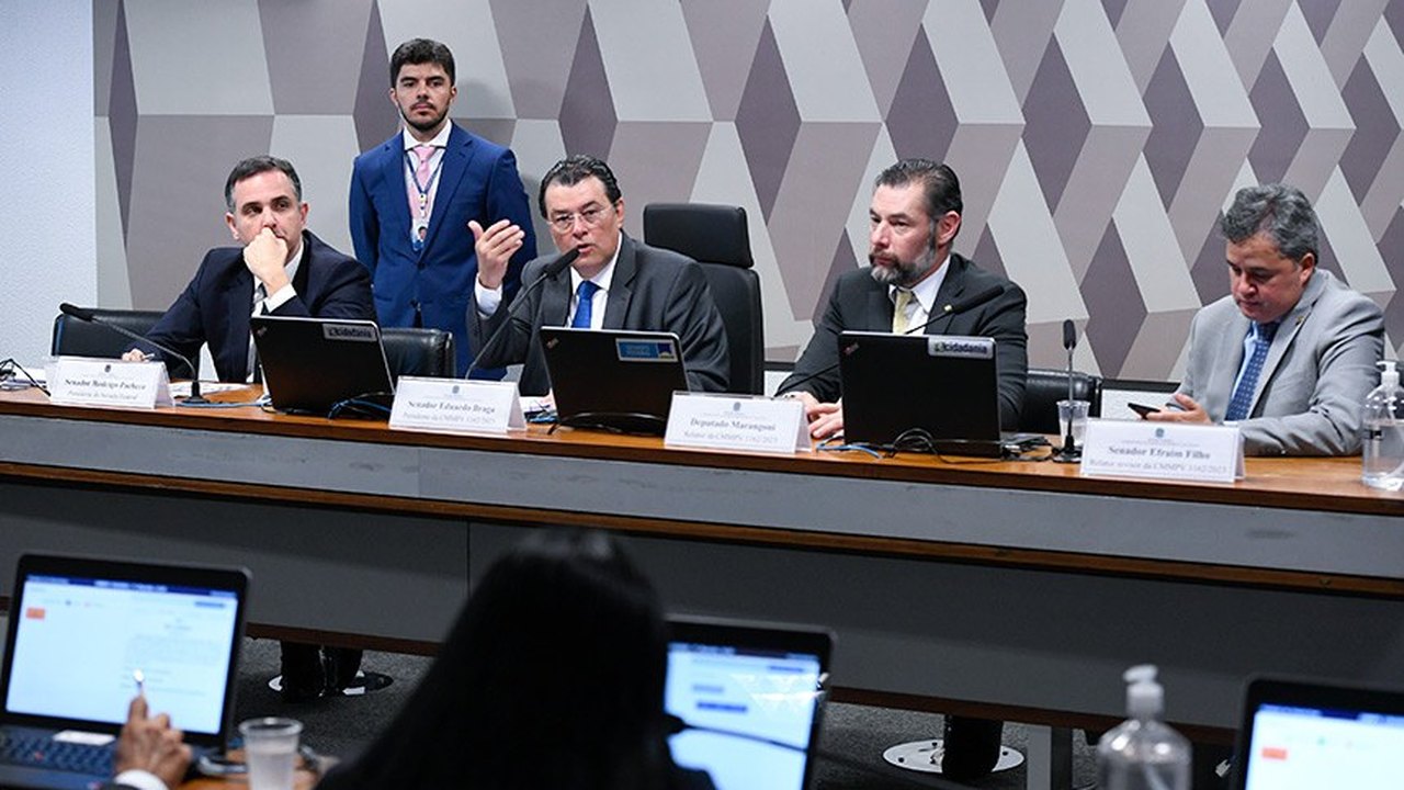 Comissão aprova  MP que recriou o Minha Casa, Minha Vida