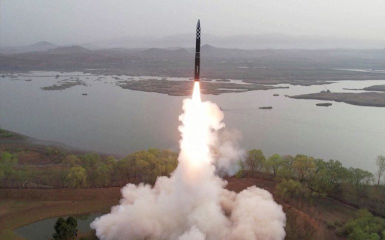 EUA, Japão e Coreia do Sul realizam exercício militar antimísseis conjunto