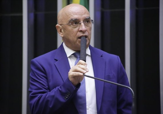 Bancada do PDT decide desembarcar da base do governo Lula na Câmara