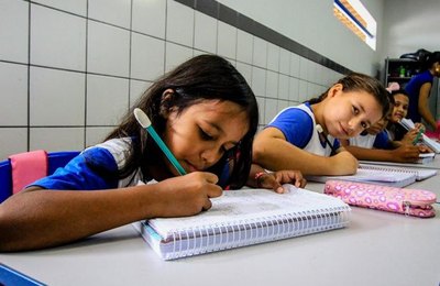 Renovação de matrícula para alunos da rede municipal começa segunda-feira
