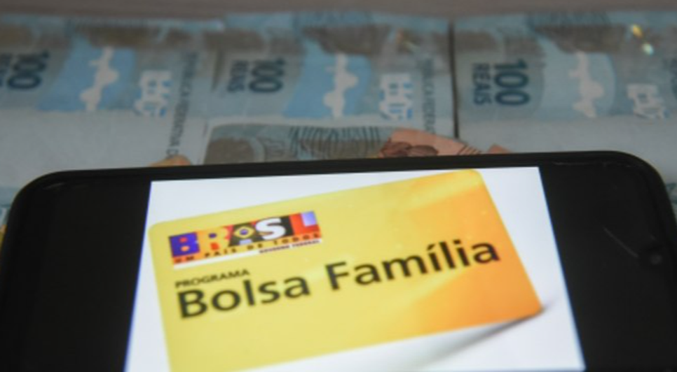 Bolsa Família realiza nesta sexta-feira último pagamento antes do Auxílio Brasil / Foto: Foto: CAIO ROCHA/FRAMEPHOTO
