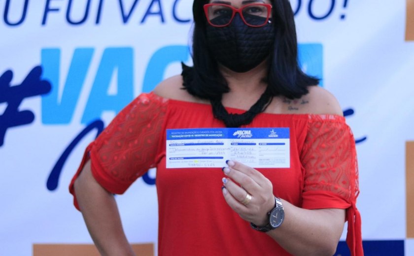 Alagoas já tem mais de 60 mil profissionais da Educação imunizados com a 1ª dose