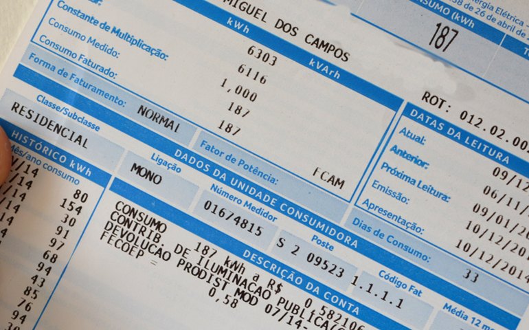 Conta de luz acumula alta média de 31,5% entre 2014 e 2017, diz estudo