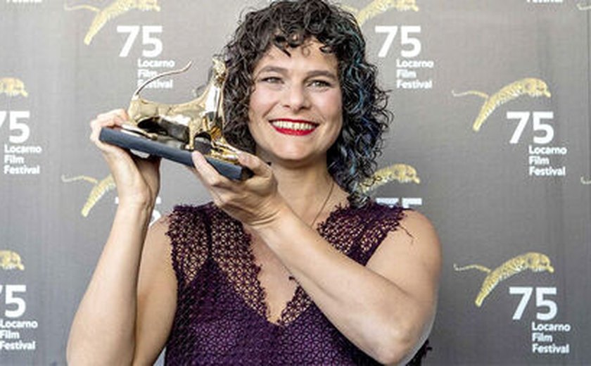 Filme da brasileira Julia Murat ganha Leopardo de Ouro em Locarno