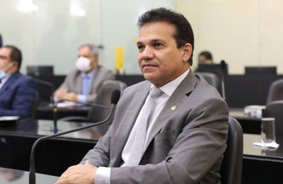Ricardo Nezinho convida para assinatura da ordem de serviço do Instituto de Criminalística de Arapiraca