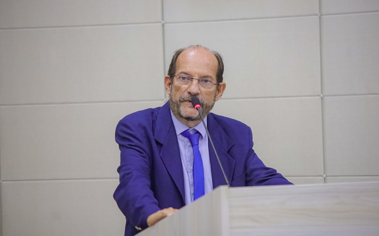 Vereador Cleber Costa solicita reativação do Centro de Especialidades Eliane Machado