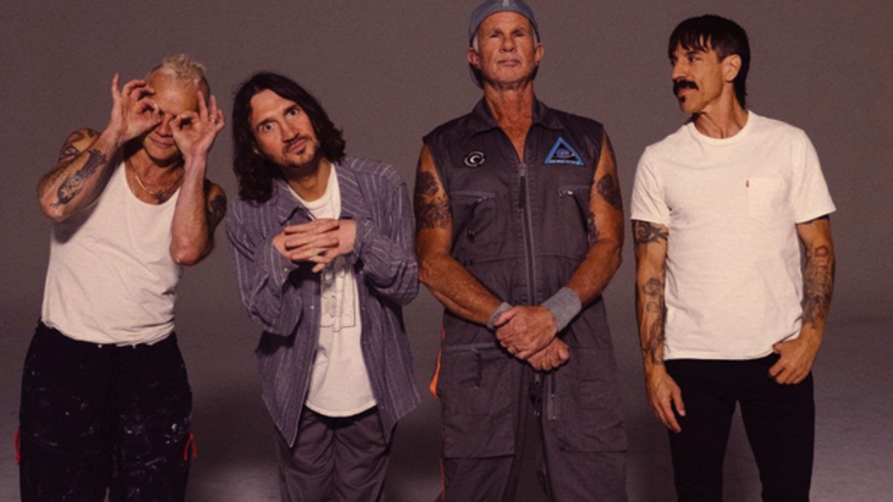 Red Hot sobe single e confirma álbum para abril