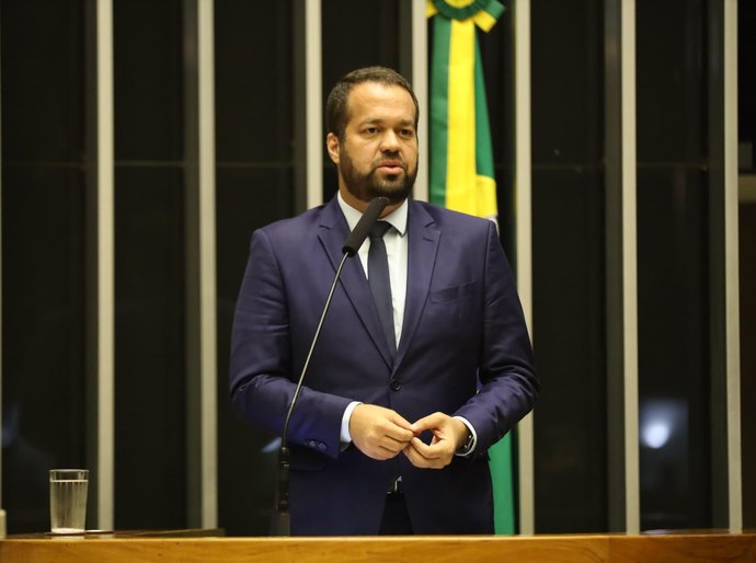 Em Brasília, secretário cita consulta pública e criação do Núcleo de Integridade como avanços na comunicação pública de AL