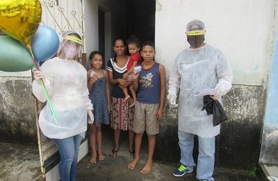 Semdsh Penedo distribui máscaras em combate ao Covid-19, para crianças assistidas pelo SCFV