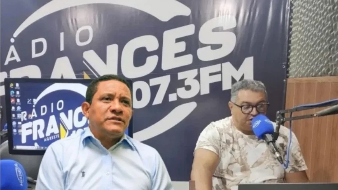 Júlio Cezar aciona Cláudio André em quatro processos; radialista e apoiadores apontam “assédio judicial” e tentativa de intimidação