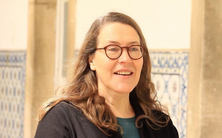 Bienal do Livro: Gabriela Albergaria conta como a natureza influencia sua obra