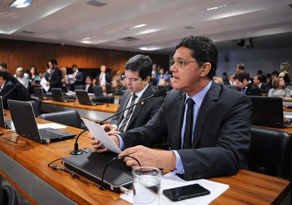 Aprovação da MP das Concessões e chegada da reforma trabalhista são destaques da semana