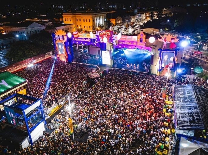 Referências do forró e sertanejo sobem ao palco do São João Massayó nesta quarta-feira (24)