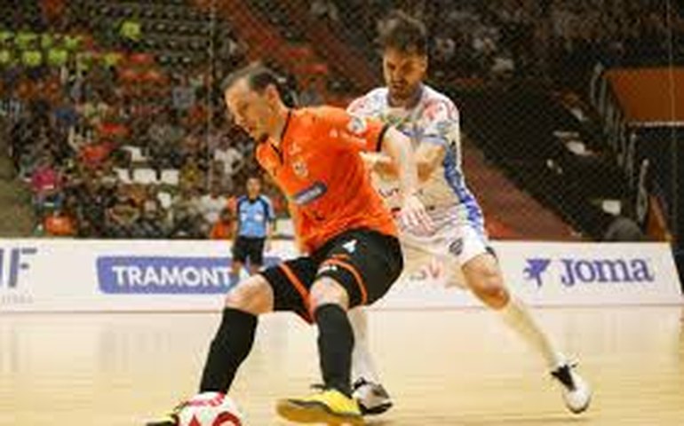 Equipe de futsal é surpreendida por enxurrada e fica ilhada no Rio Grande do Sul
