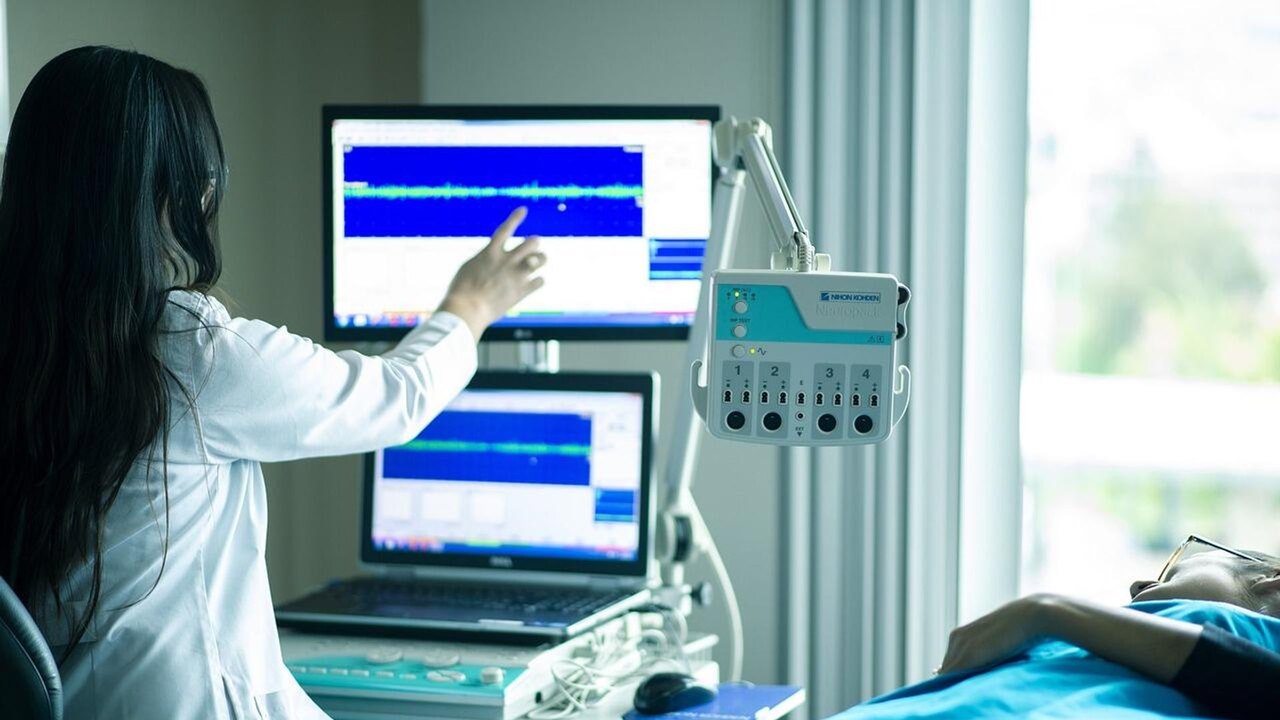 Empresários dos EUA buscam exportar equipamentos médicos para a Rússia, diz mídia