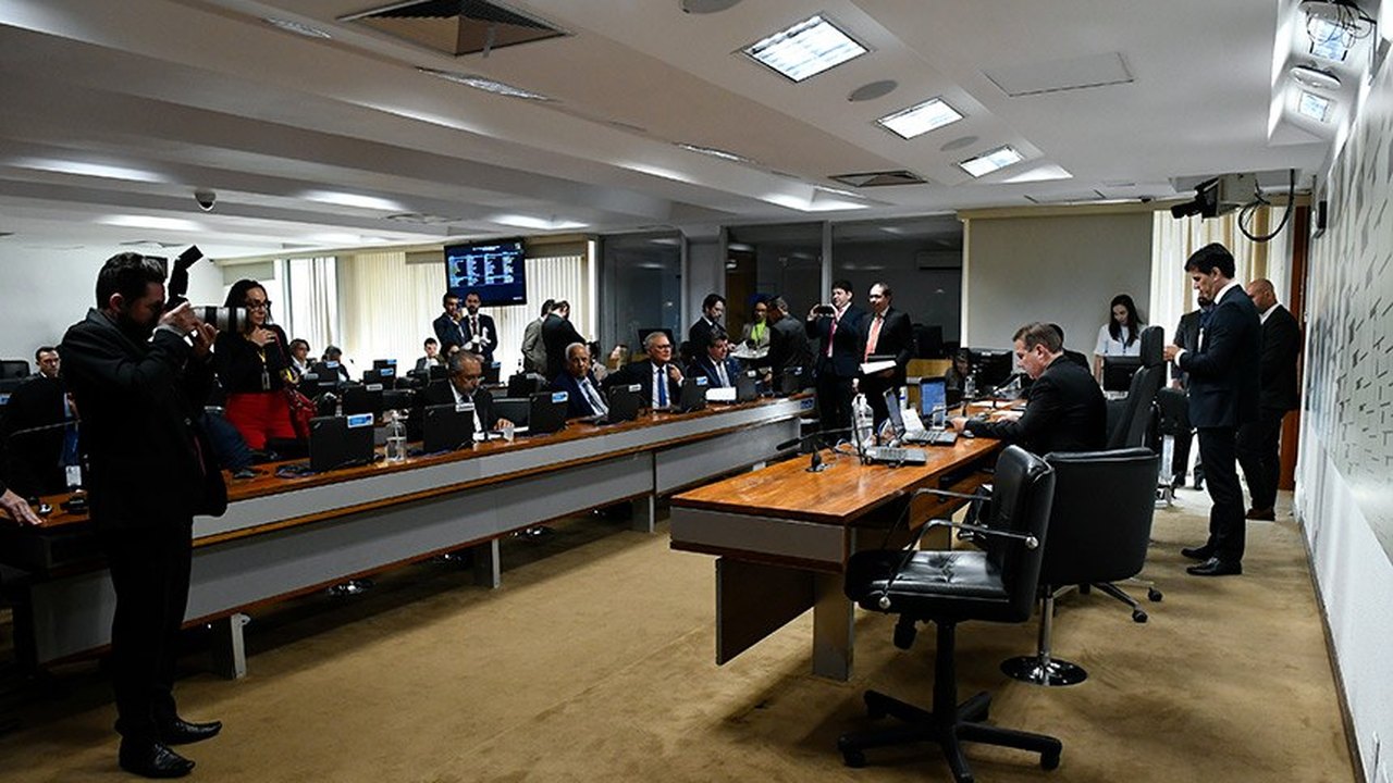 CAE autoriza empréstimo externo de US$ 15 milhões para Alagoas