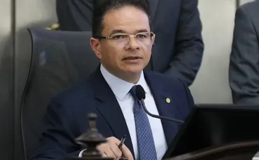 Presidente da ALE Marcelo Victor assume interinamente o governo de Alagoas