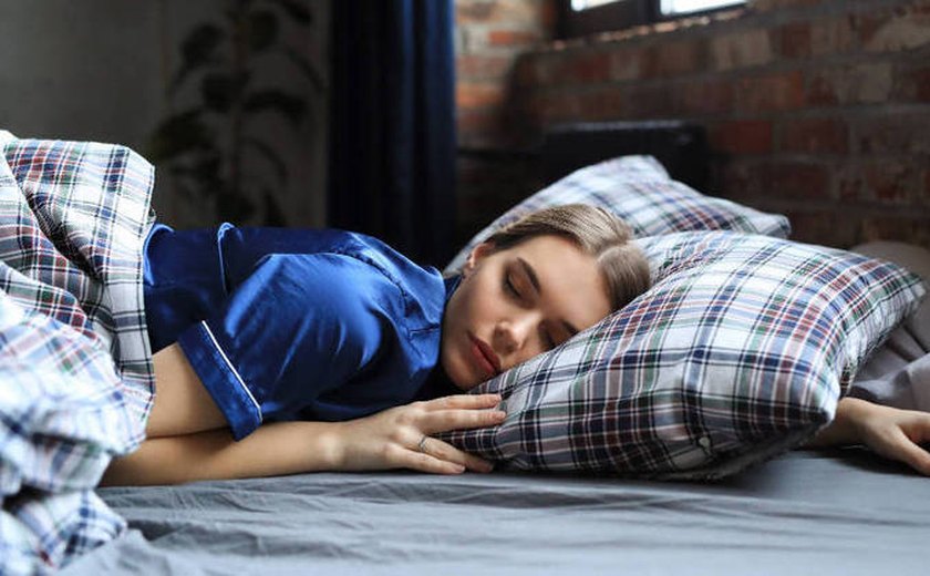 Dormir mais no fim de semana pode ser insuficiente para compensar privação de sono