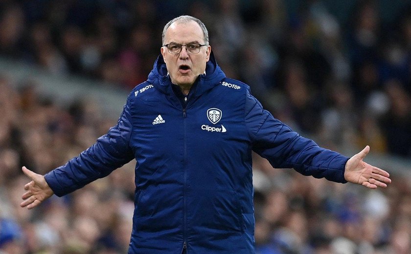 Bielsa deve convocar Suárez para próximos jogos do Uruguai nas Eliminatórias