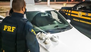 Dois homens são presos transportando ecstasy, haxixe e maconha em Nossa Senhora do Socorro / Foto: Foto: PRF/SE