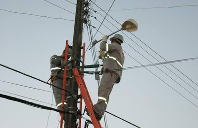 Decisão judicial impede prefeitura de Maceió de cancelar licitação de empresa envolvida em escândalos