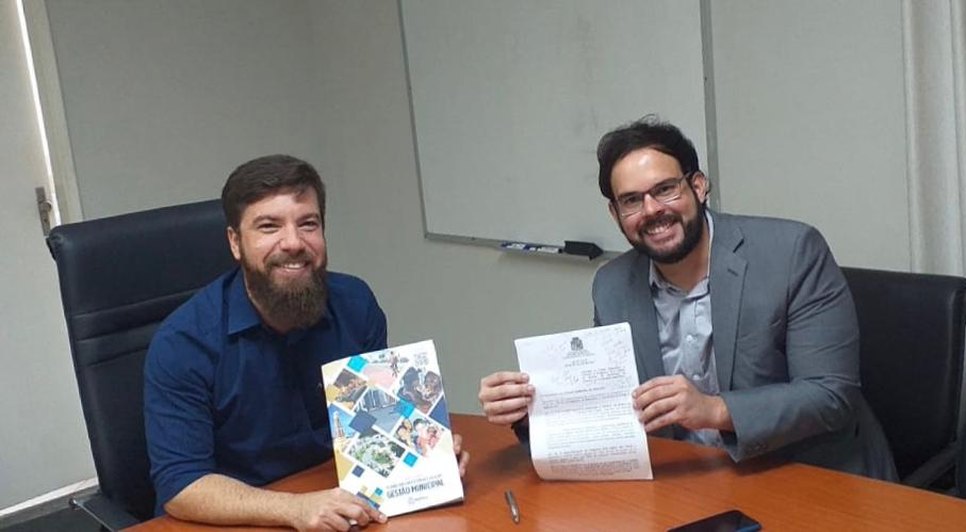 THIAGUINHO E WALTER 