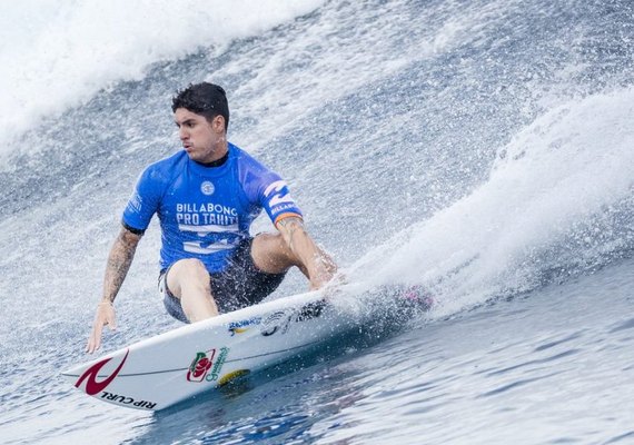 Filipe, Ítalo e Willian avançam em Bali no surfe; Medina, Mineirinho e Jessé caem