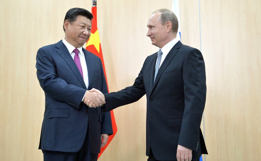 Putin e xi se reúnem na China e reforçam 'aliança sem limites'