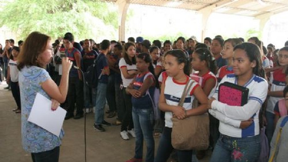 Escola estadual Rosalvo Lôbo retoma as atividades após paralisação