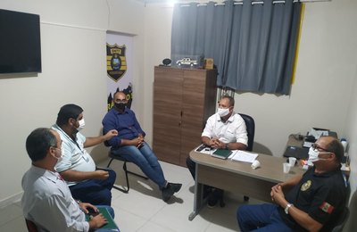 SMTT Penedo e 11º BPM intensificam combate a transporte clandestino