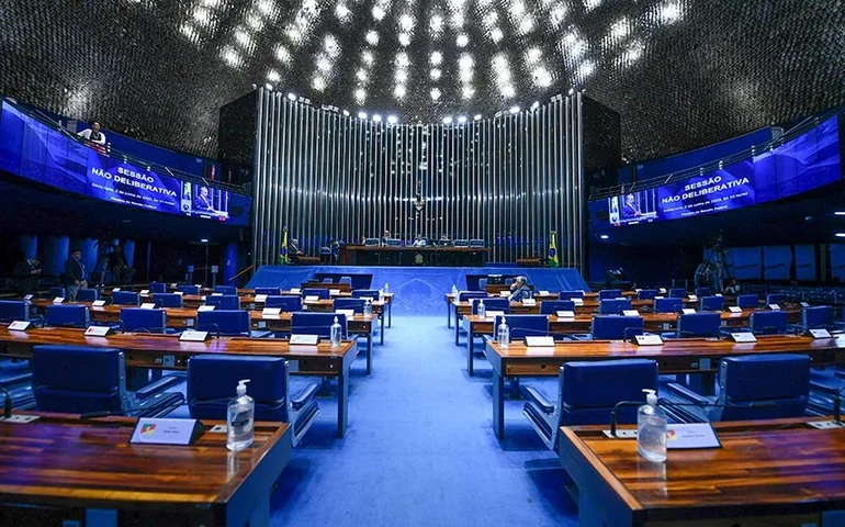 Plenário vota liberação de pagamentos congelados a servidores durante a pandemia