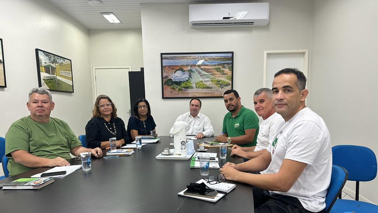 Prefeito Luciano concede aumento de 15% aos professores em Arapiraca
