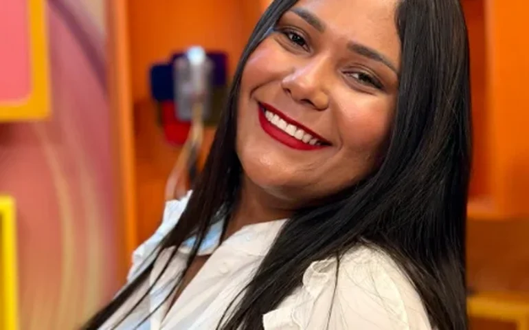 Chaiany, do BBB 26, participa de peça de Danielle Winits no Rio de Janeiro; veja vídeo