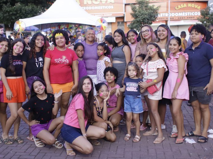Palmeira comera Dia das Crianças com muita alegria na Praça da Independência