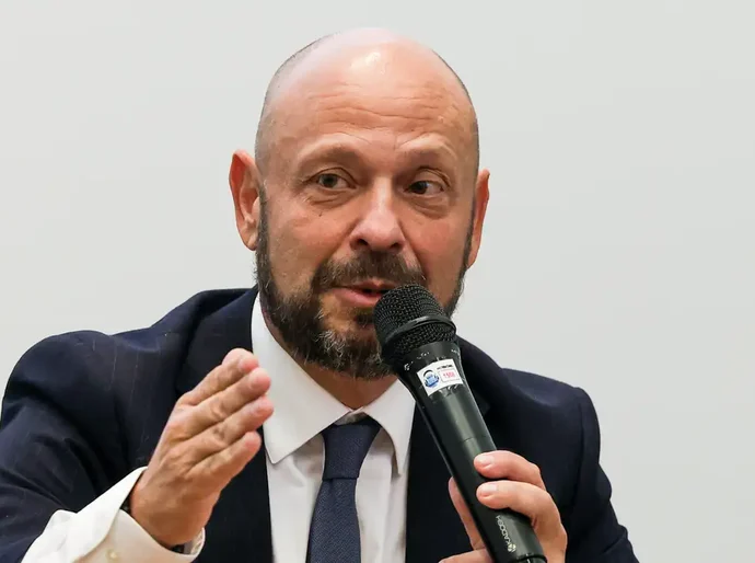 Aposentados têm até 14 de fevereiro para pedir ressarcimento ao INSS