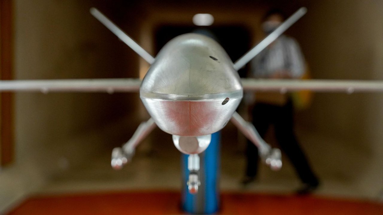 China testa drone furtivo e de reconhecimento GJ-21