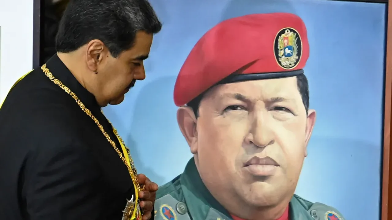 Se estivesse vivo, Hugo Chávez votaria em Nicolás Maduro na Venezuela, diz filha do falecido presidente