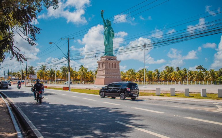 Ponto de ônibus na Avenida Durval de Góes Monteiro será alterado por 30 dias